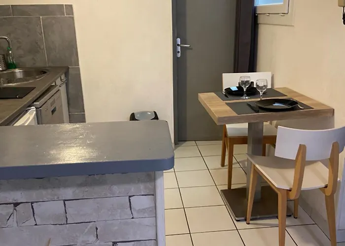 Triangle Arêne Gare Maison Carrée Placette * Nimes