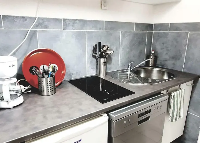 Triangle Arêne Gare Maison Carrée Placette *